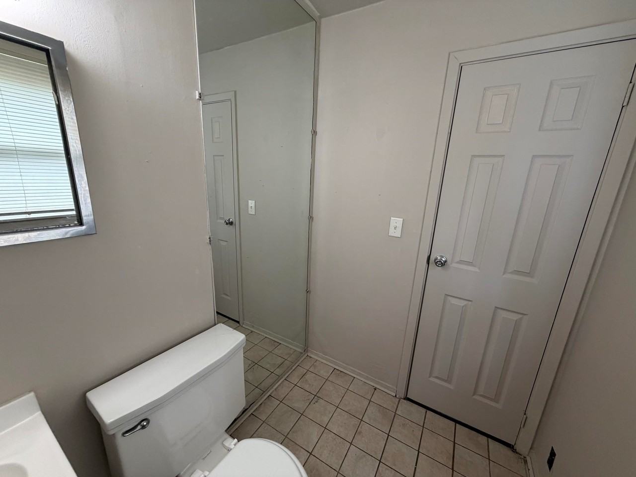 1612 Crestview Dr - Photo 6 of 15