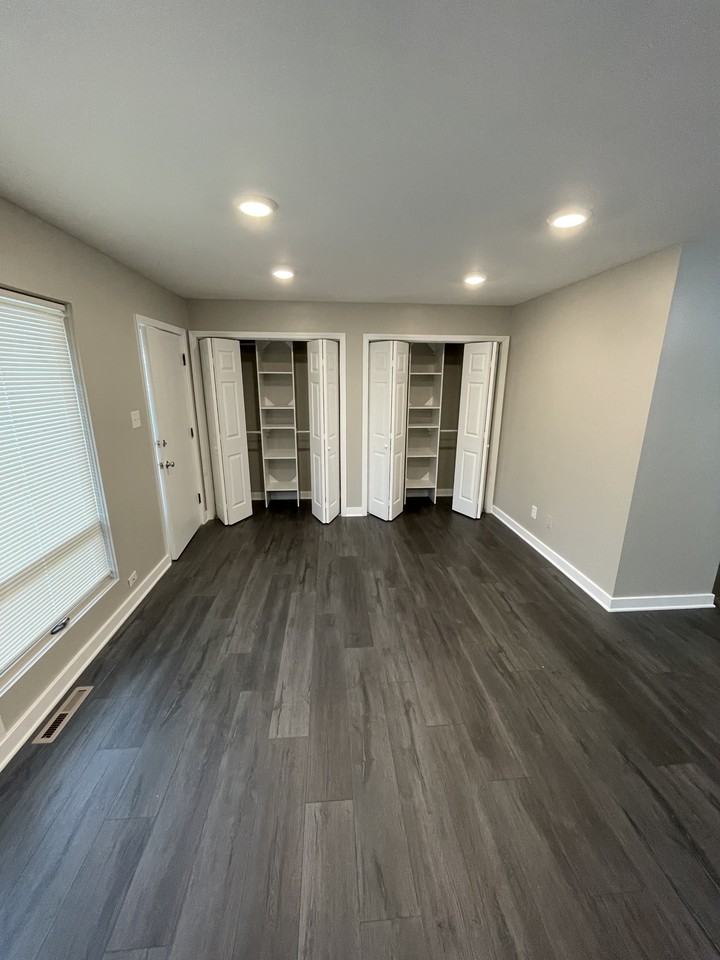 9200 Erie St #1D - Photo 5 of 12