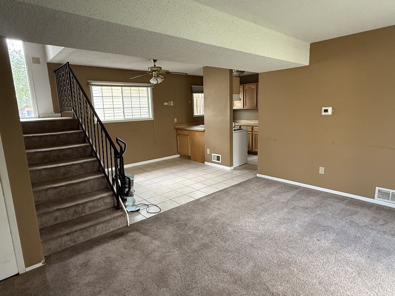 4041 W 125th St #12 - Photo 3 of 12