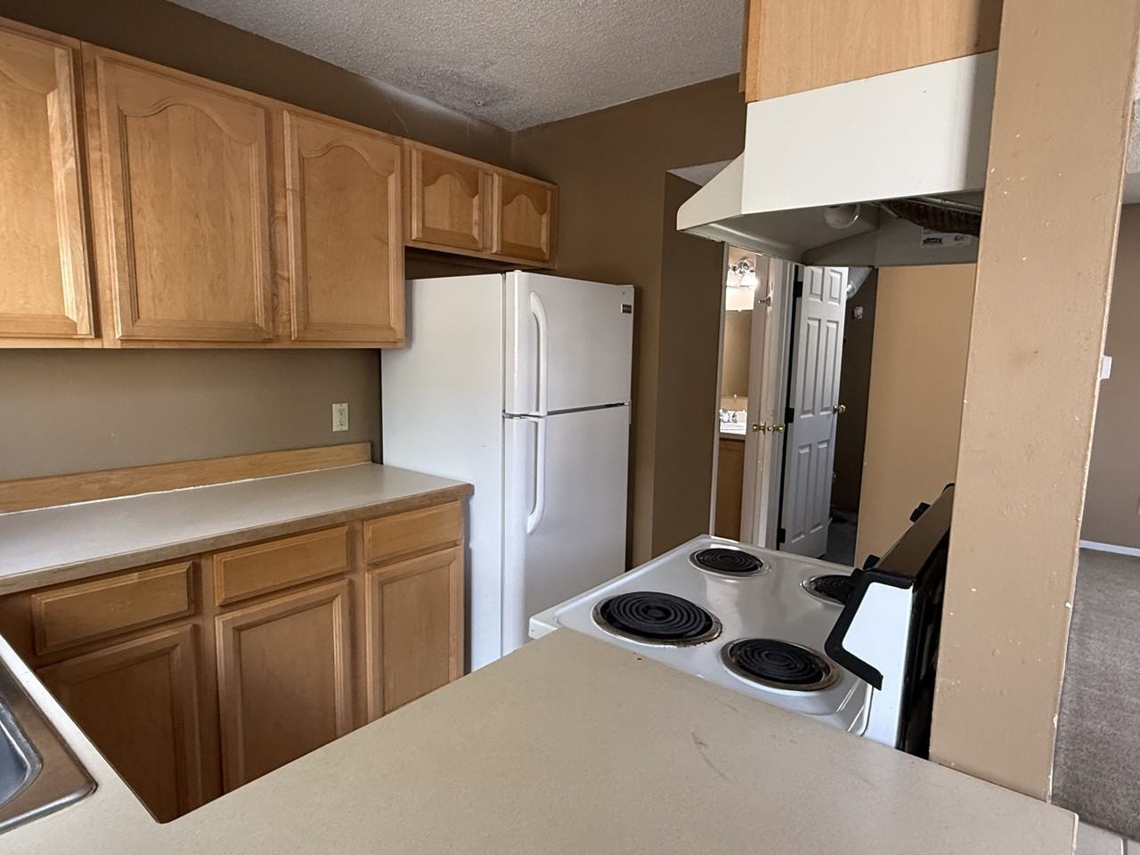 4041 W 125th St #12 - Photo 5 of 12