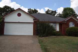 9704 Croxted Rd - Photo 1 of 1