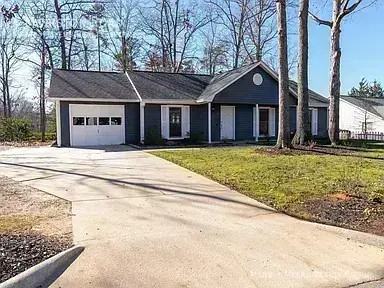 4 Moriston Rd - Photo 2 of 47