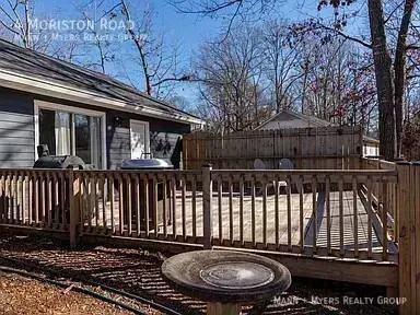 4 Moriston Rd - Photo 4 of 47