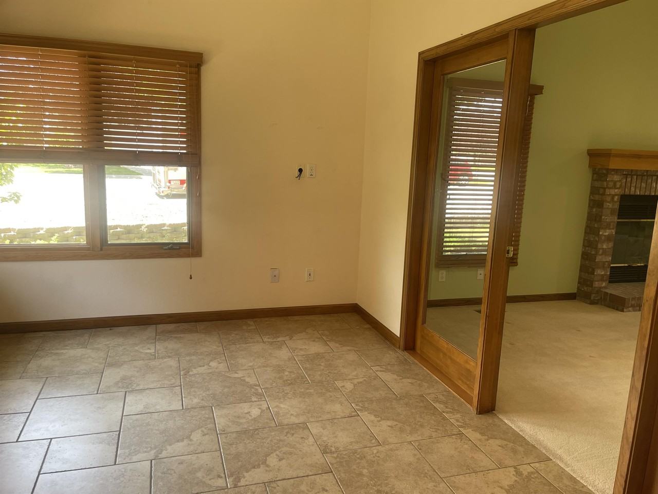 1107 Hawkeye St #1 - Photo 5 of 24
