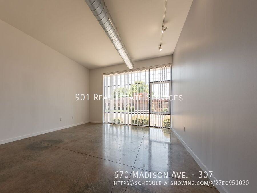 670 Madison Ave #307 - Photo 4 of 20