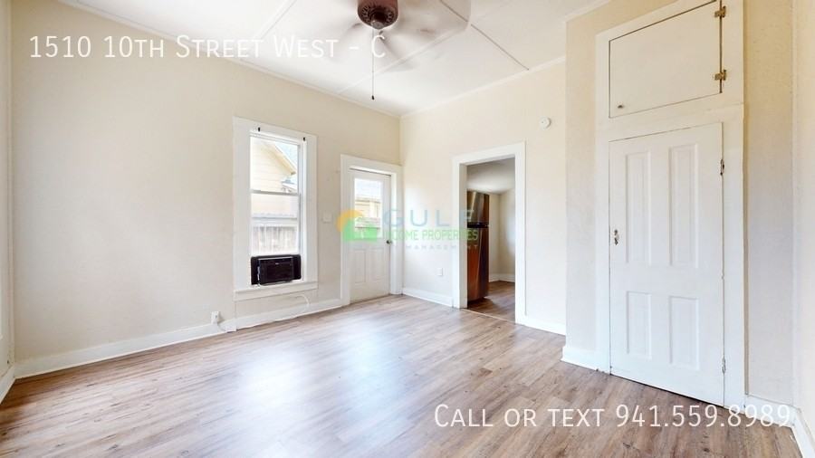 1510 10th St W - Photo 3 of 10
