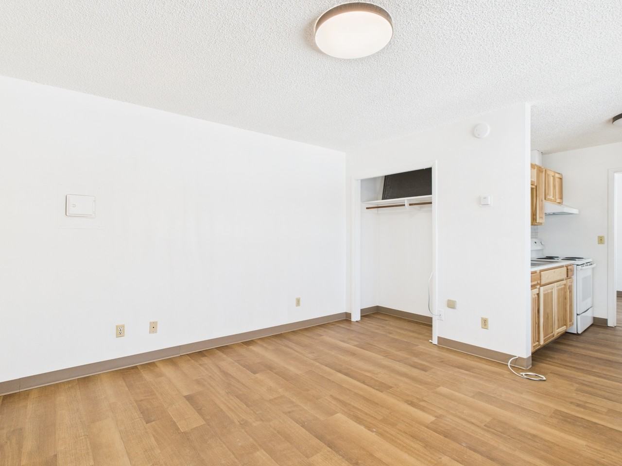 401 Slater St #6 - Photo 4 of 9