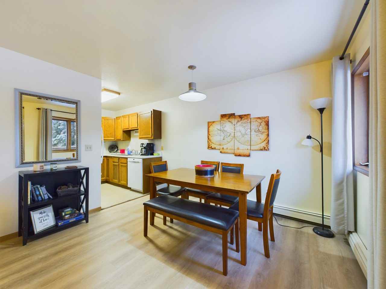 933 Cowles St #2 - Photo 4 of 16