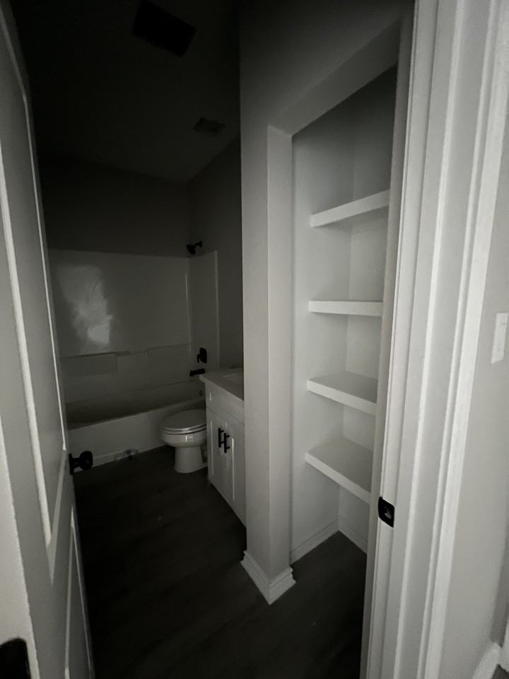 6200 Mire St #B - Photo 7 of 9