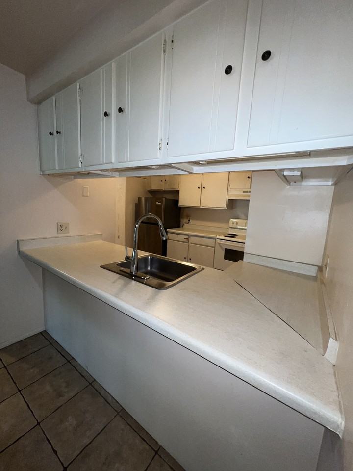 7632 West Leon Terrace - CUnit C #C - Photo 3 of 10