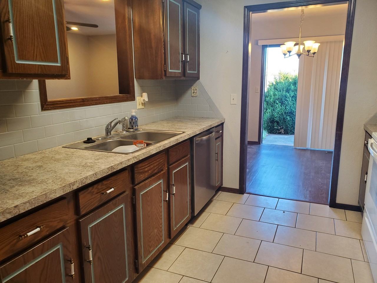 4110 Bunker Hill St #1 - Photo 5 of 18