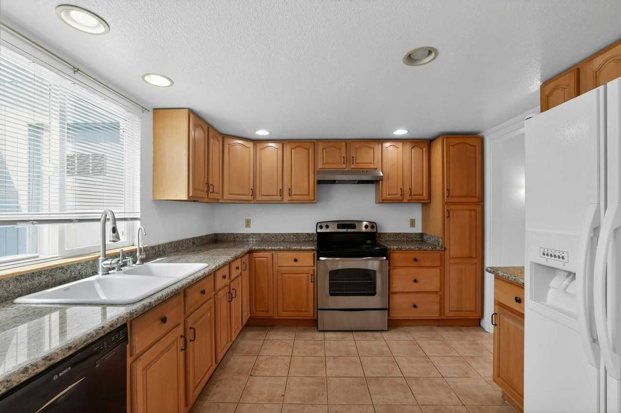 5081 Veranda Terrace - Photo 3 of 15