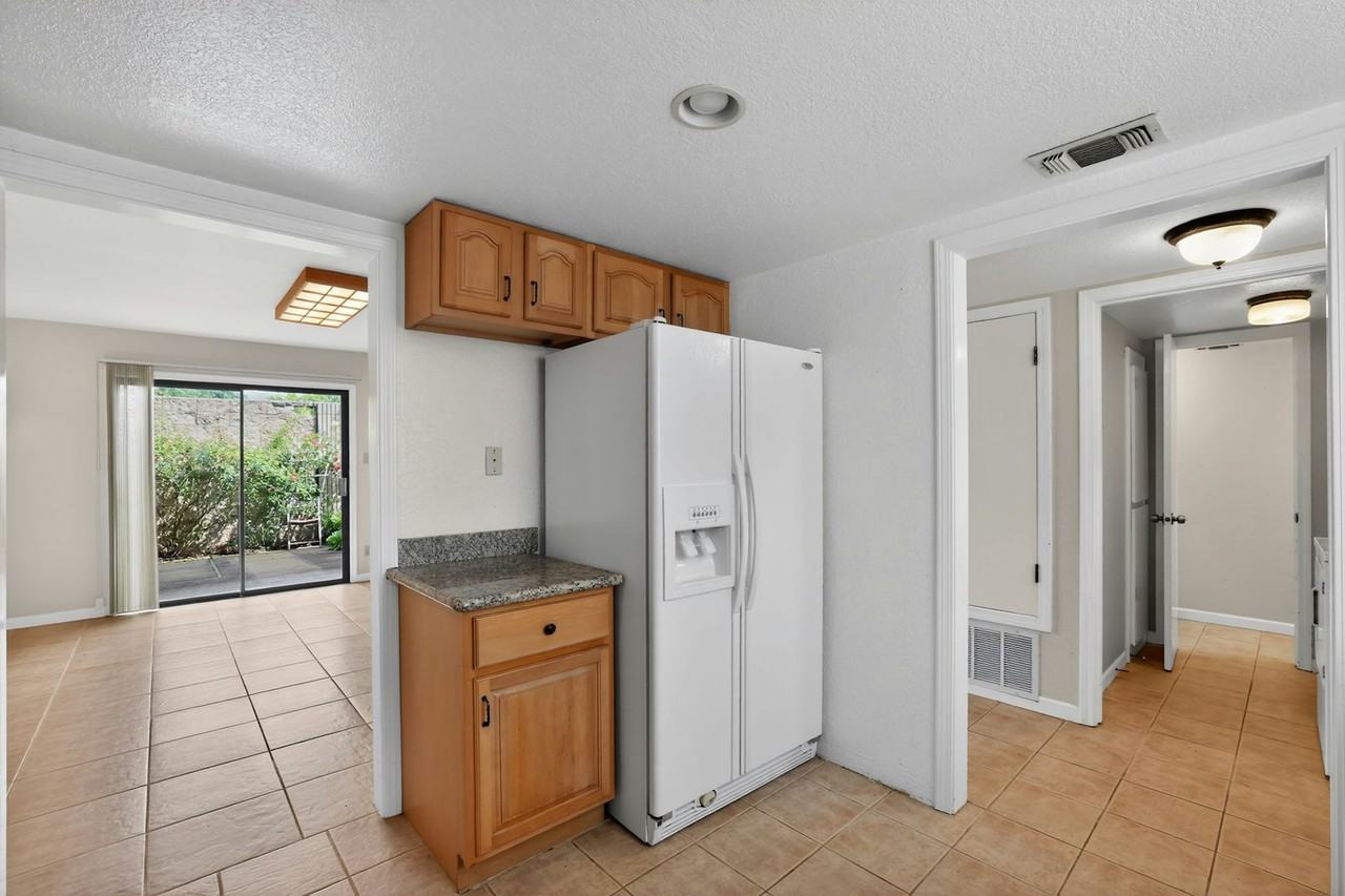 5081 Veranda Terrace - Photo 4 of 15