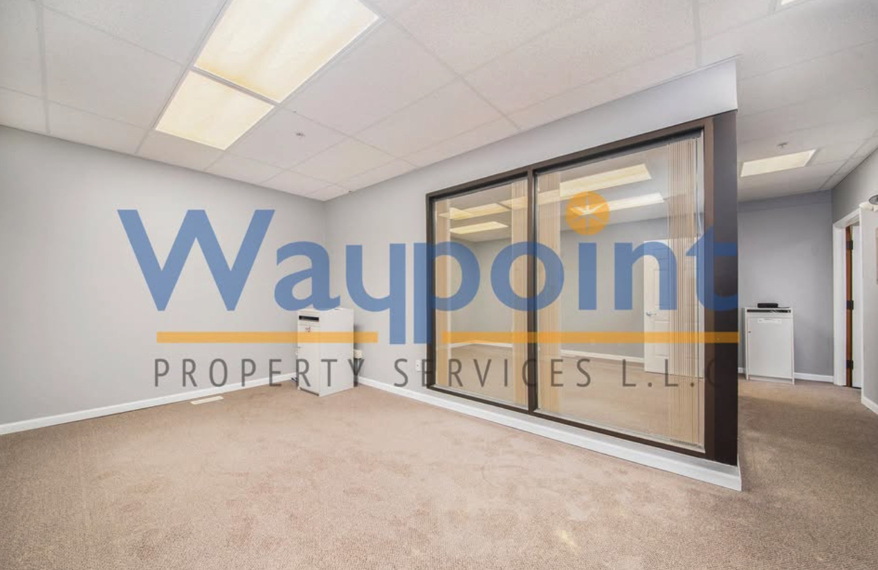 305 S Lafayette St #B - Photo 4 of 11