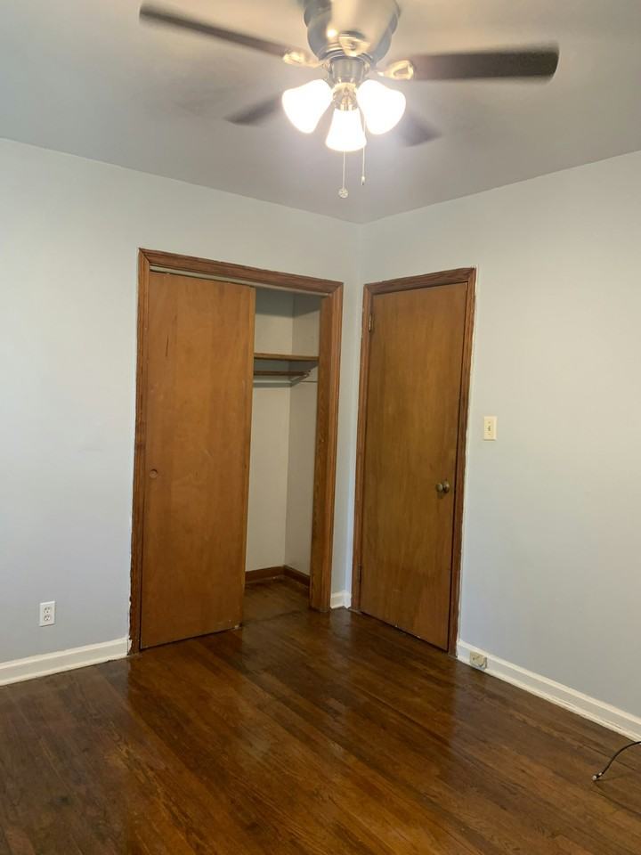117 Shadowmoor Drive, Unit B - Photo 7 of 12
