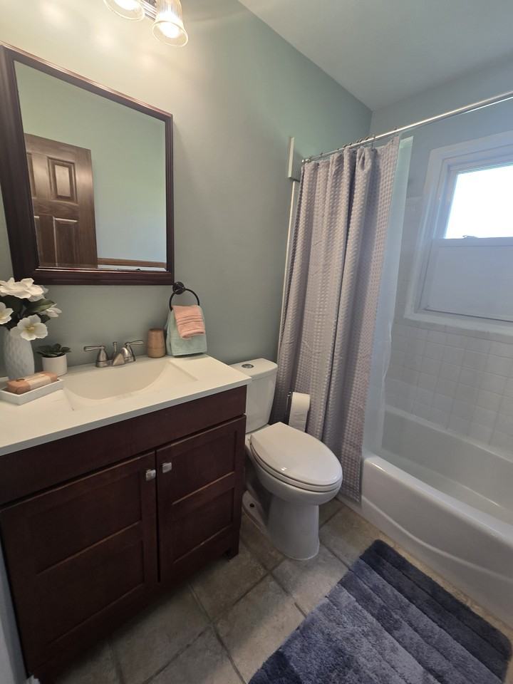 996 Brookcrest Dr #1 - Photo 7 of 12