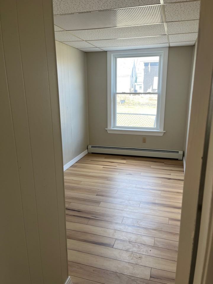 40 Aroostook Ave #1 - Photo 4 of 9