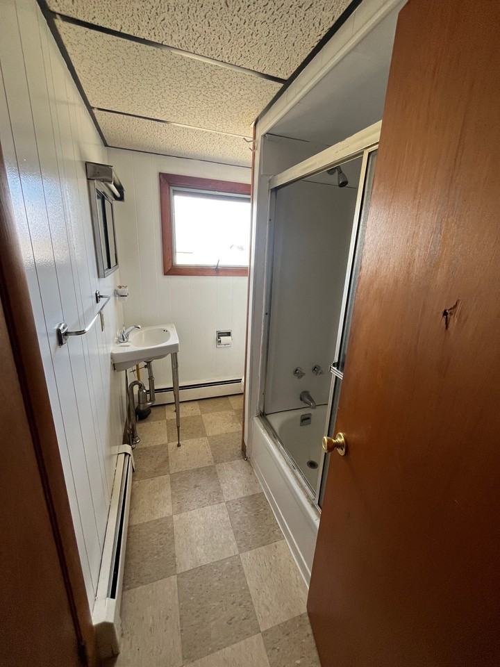 40 Aroostook Ave #4 - Photo 5 of 7