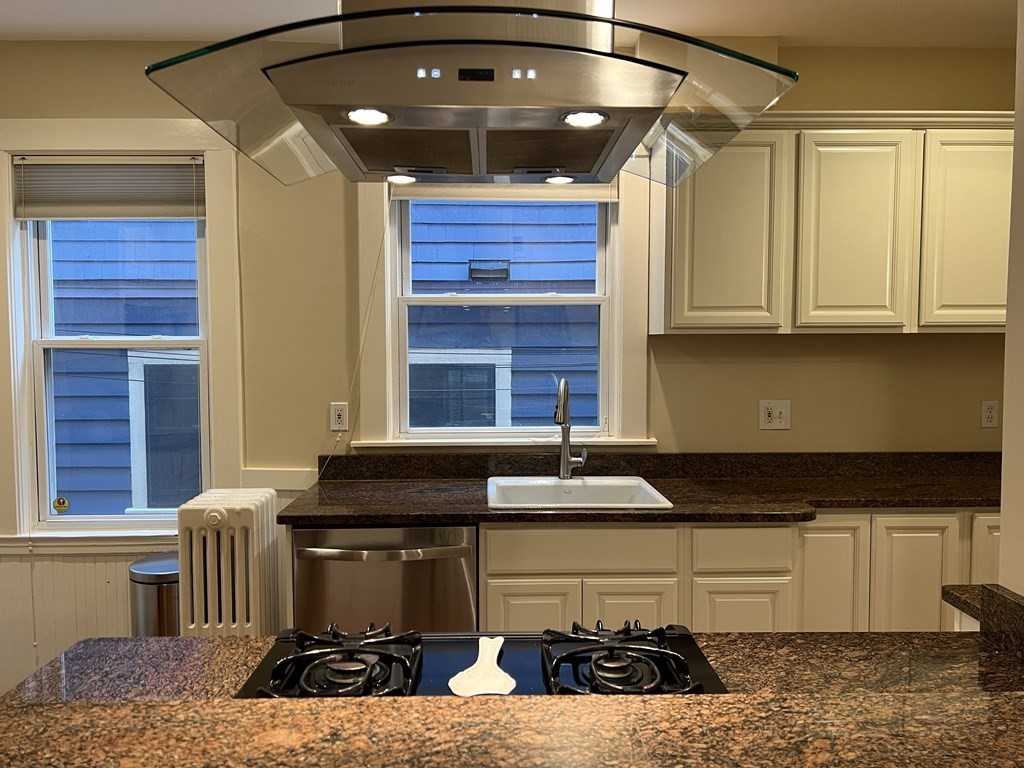 182 Magazine St #1 - Photo 6 of 27