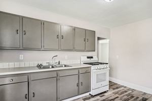featured image of 917 James St #1