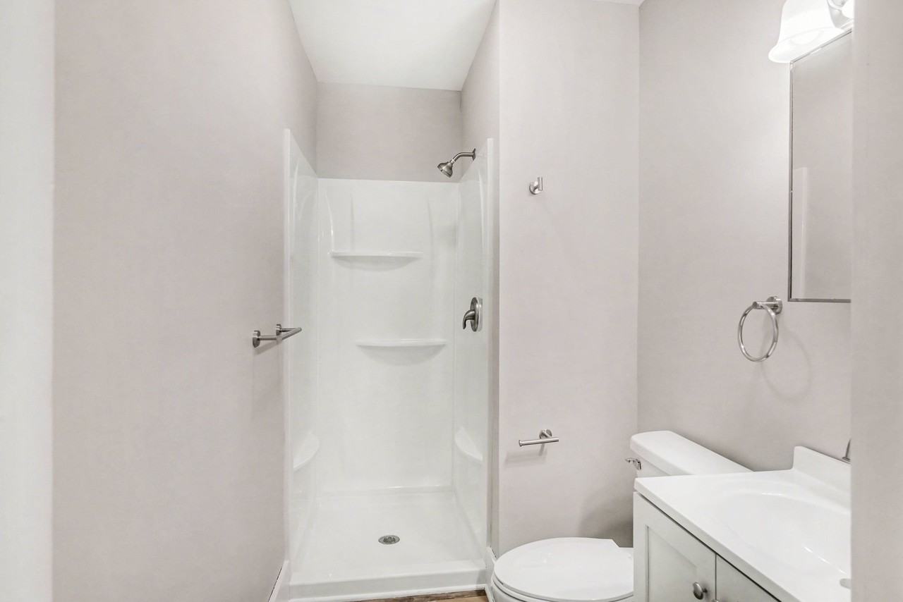917 James St #1 - Photo 6 of 9