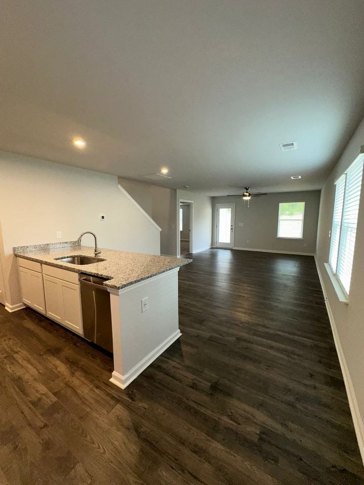 533 Winding Meadow Ln #1 - Photo 5 of 29