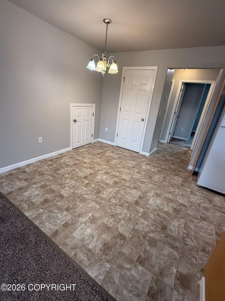 8114 W Donna Marie Ln #2 - Photo 5 of 16