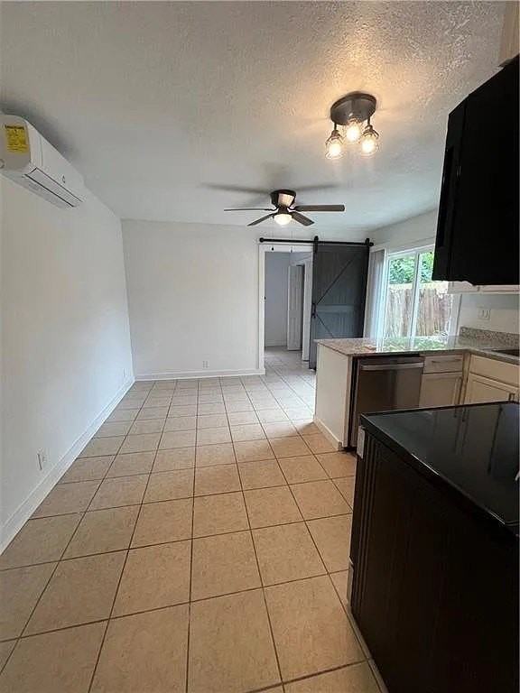 737 N 12th St #D - Photo 2 of 11