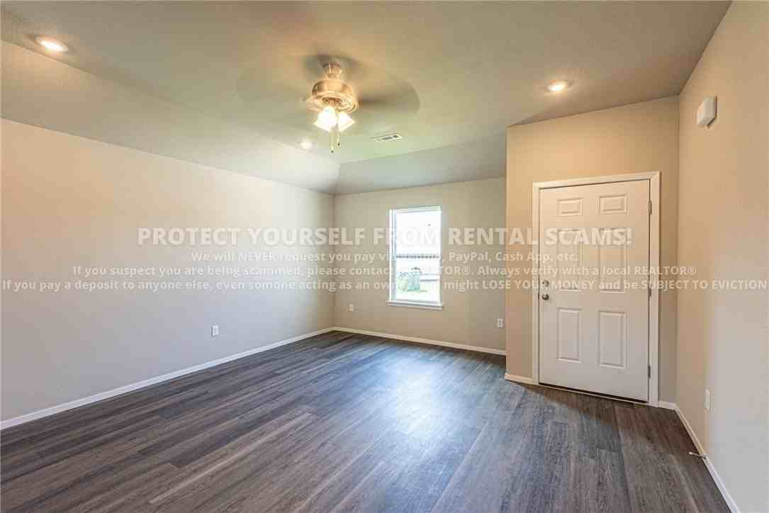 1151 E Sparrow Cir - Photo 4 of 15