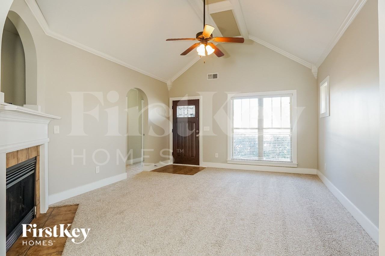 152 Moss Stone Ln - Photo 3 of 15