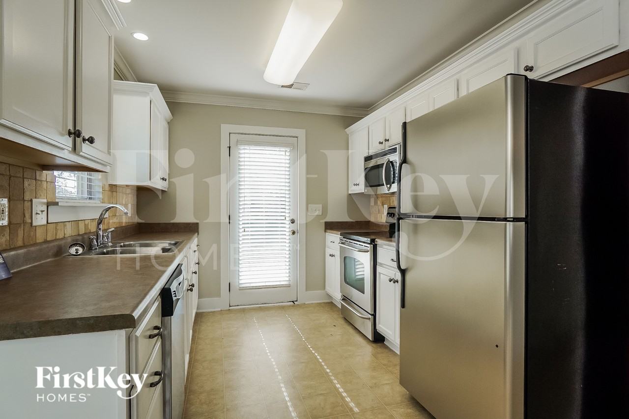 152 Moss Stone Ln - Photo 6 of 15