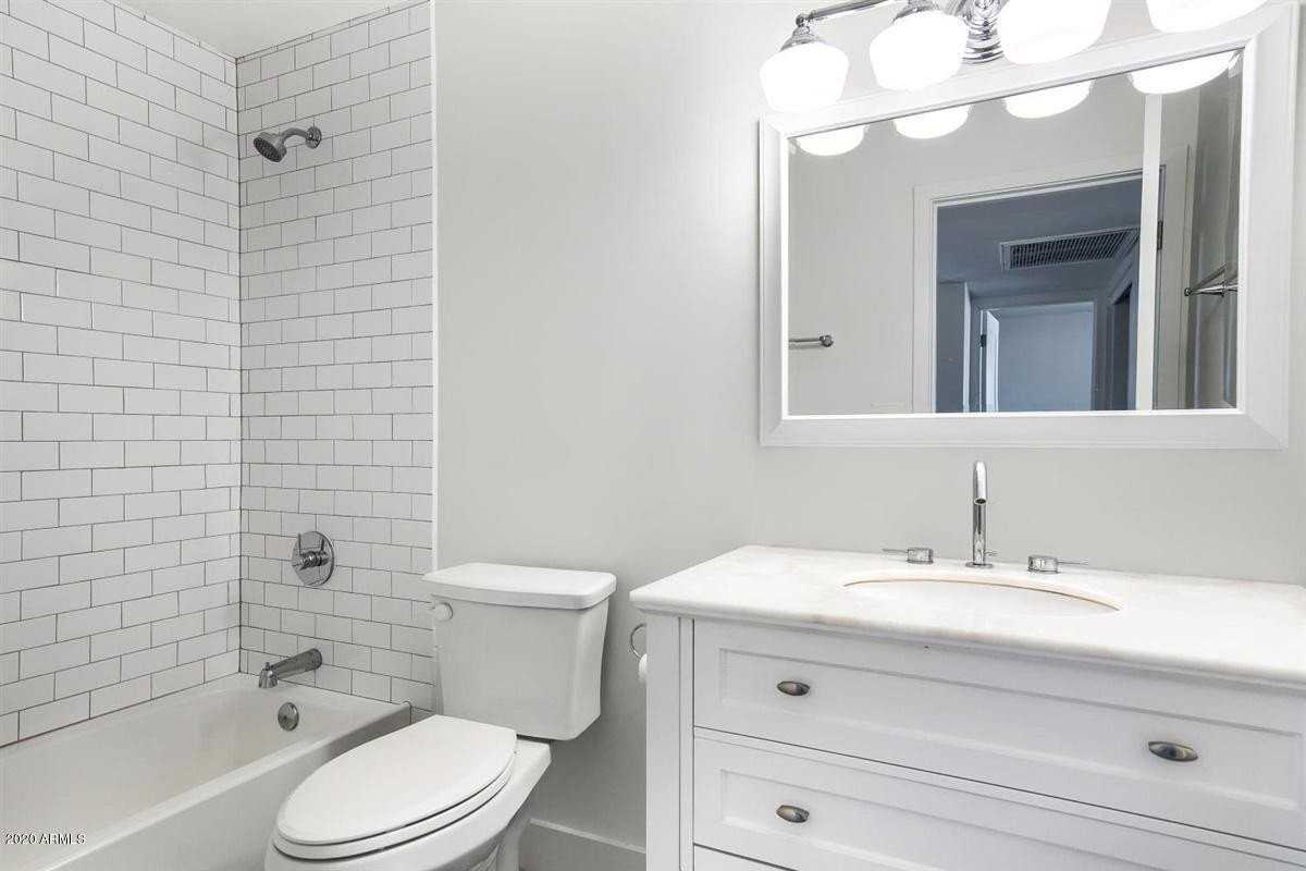 3140 E Glenrosa Ave #3 - Photo 6 of 21