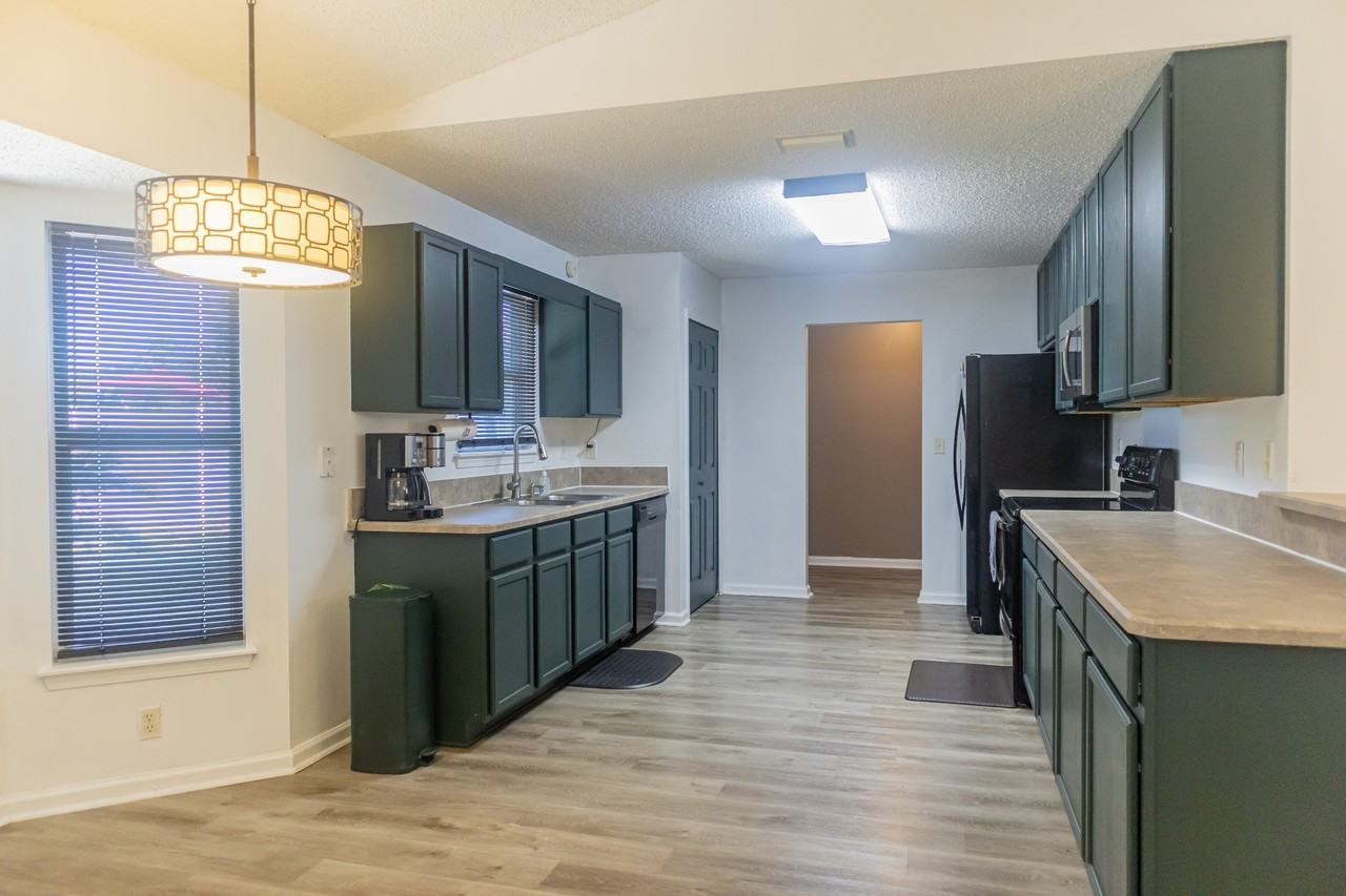 2034 Belhaven Dr #1 - Photo 2 of 17