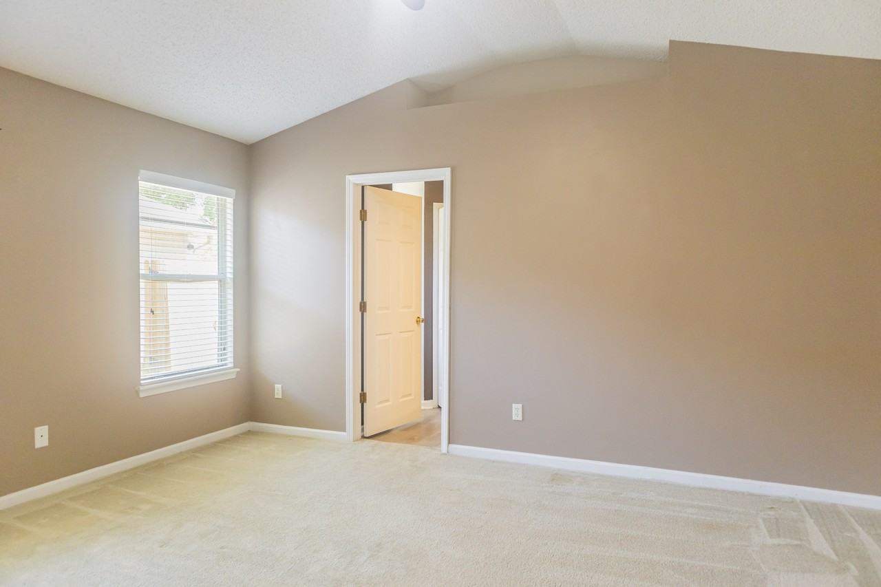 2034 Belhaven Dr #1 - Photo 7 of 17