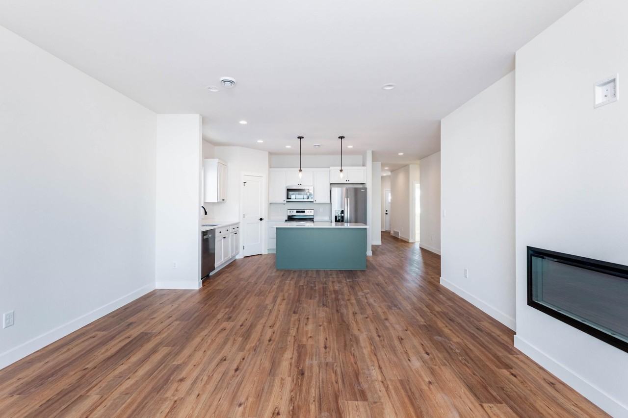 6723 66th Ave S #1 - Photo 4 of 16