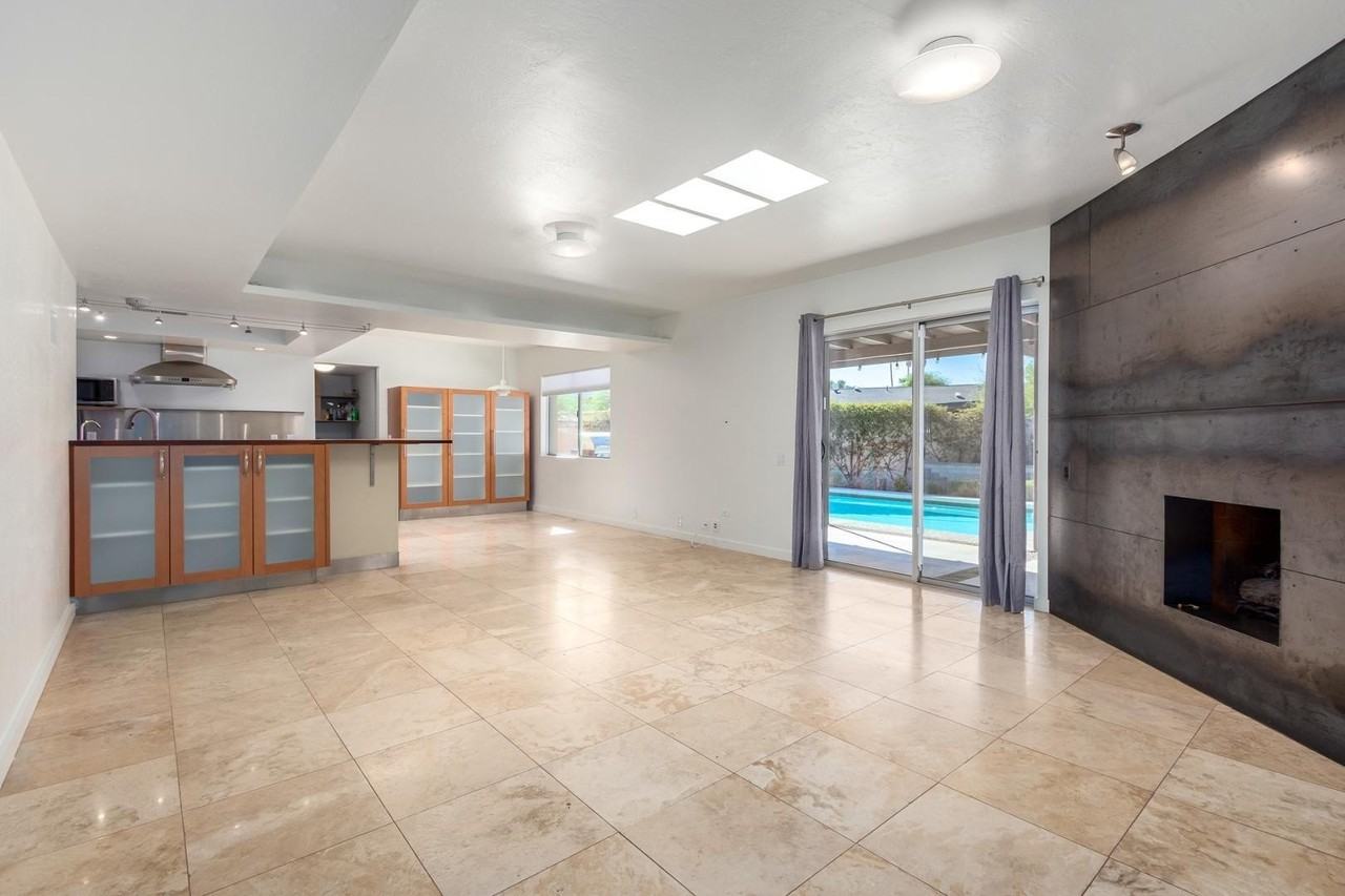 3509 E Cannon Dr - Photo 4 of 20