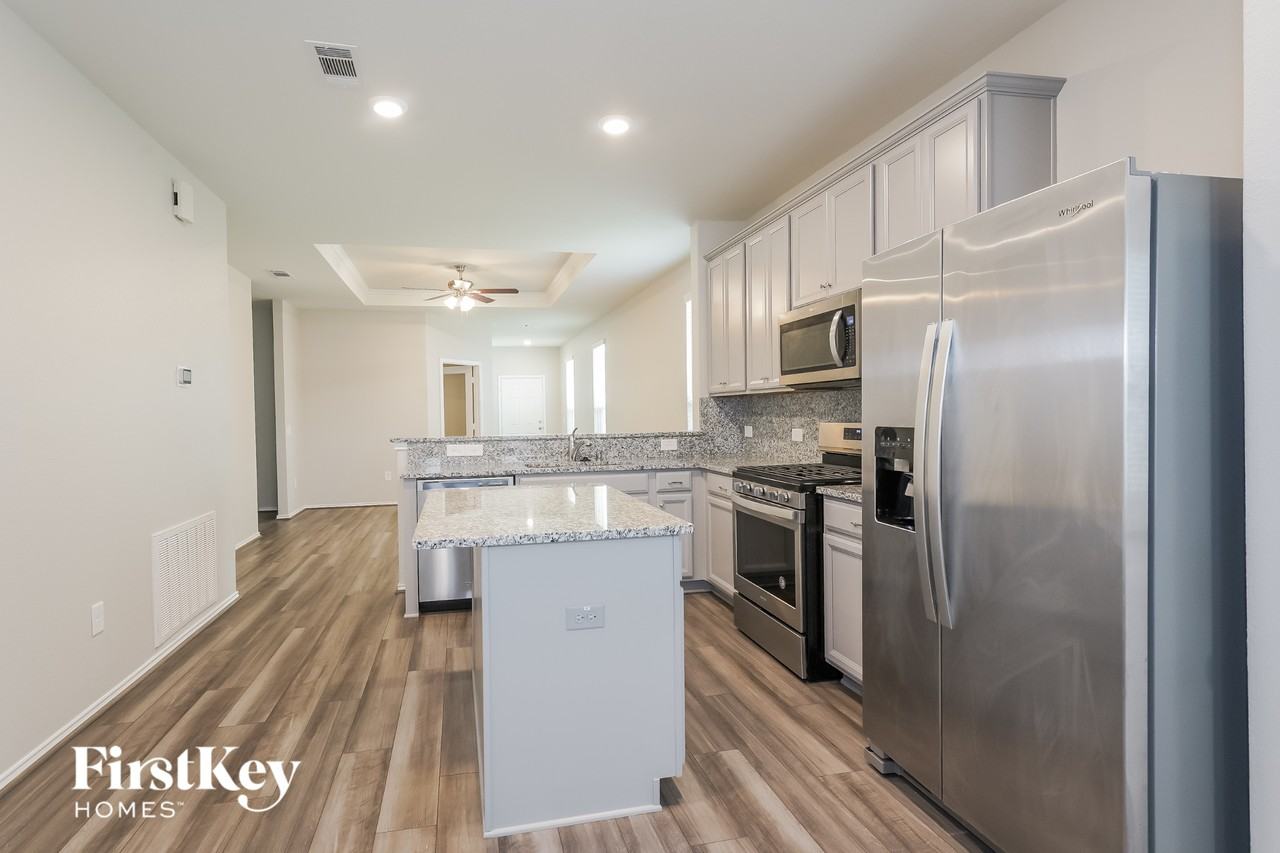 5831 Longhorn Run Ln - Photo 6 of 15