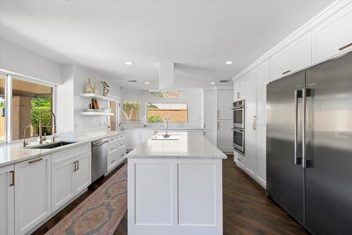 10628 E Cinnabar Ave - Photo 5 of 21