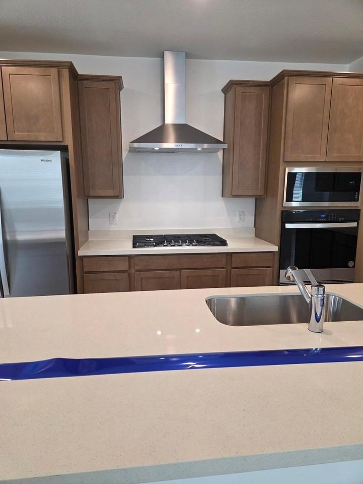 22457 E Watford Dr - Photo 4 of 50