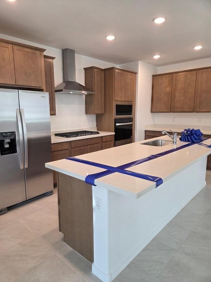 22457 E Watford Dr - Photo 5 of 50