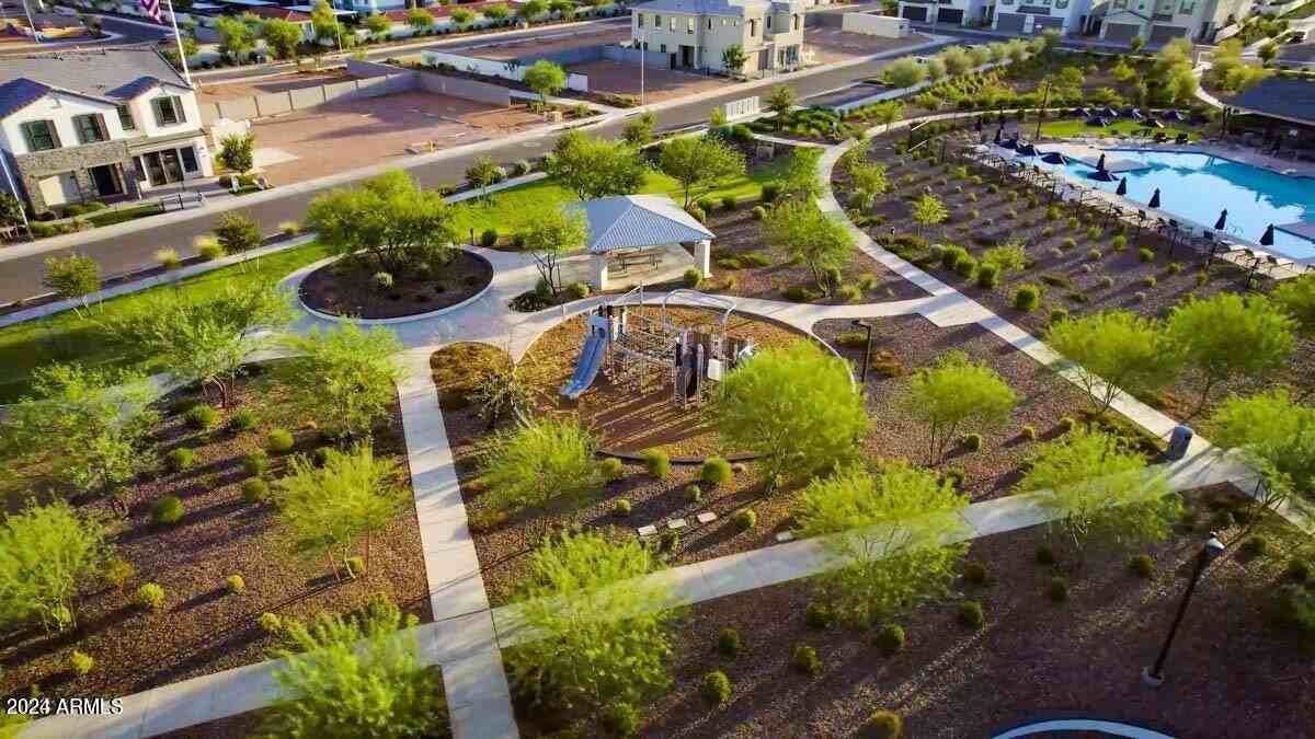 5016 E Gallop Way - Photo 2 of 41