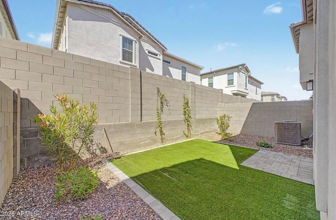 5016 E Gallop Way - Photo 7 of 41