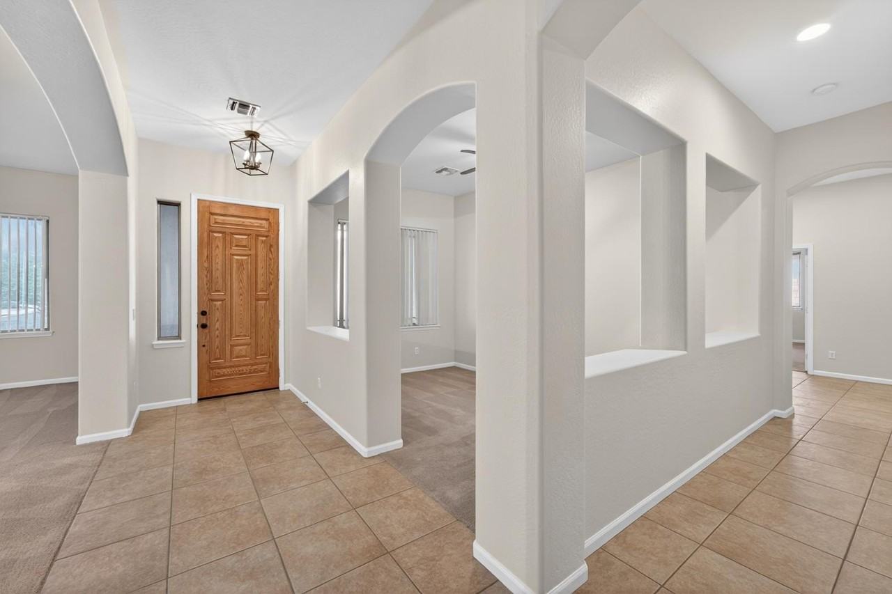 4385 S Crosscreek Dr - Photo 5 of 50