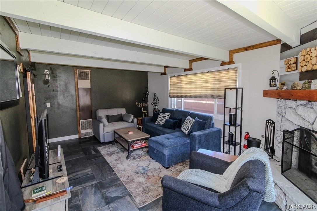 913 W Aeroplane Blvd - Photo 2 of 32