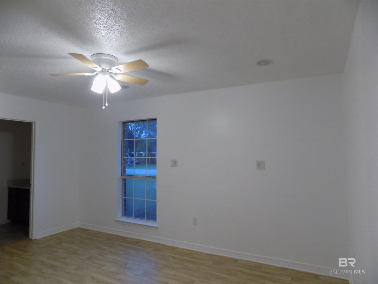 23266 Wilson Dr - Photo 6 of 20