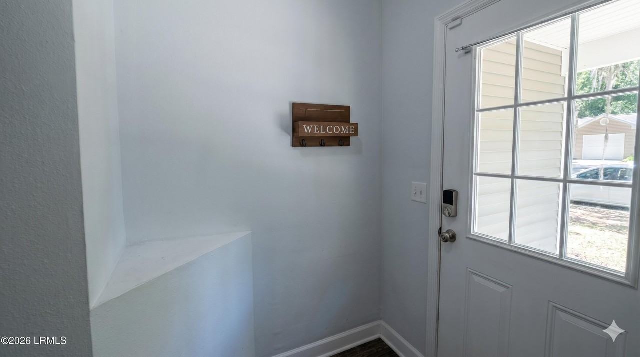 10 Brindlewood Dr - Photo 6 of 34