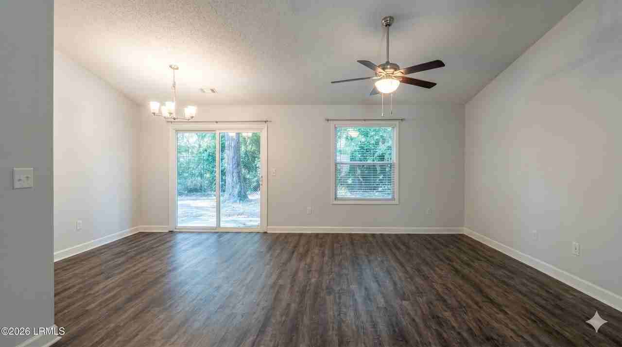 10 Brindlewood Dr - Photo 7 of 34