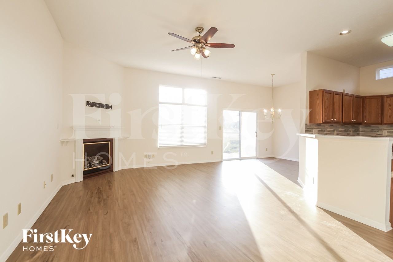 13460 N Cedar Grove Ct - Photo 2 of 15