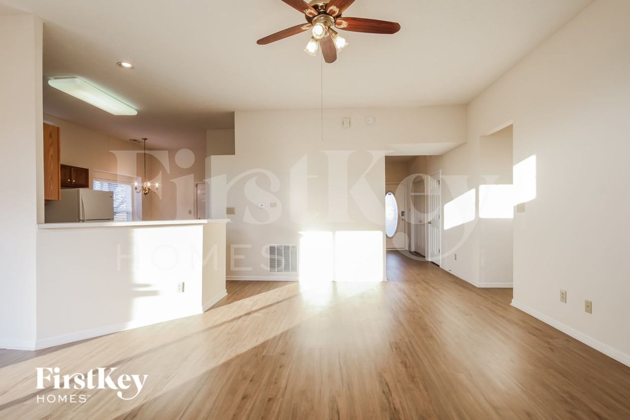 13460 N Cedar Grove Ct - Photo 4 of 15