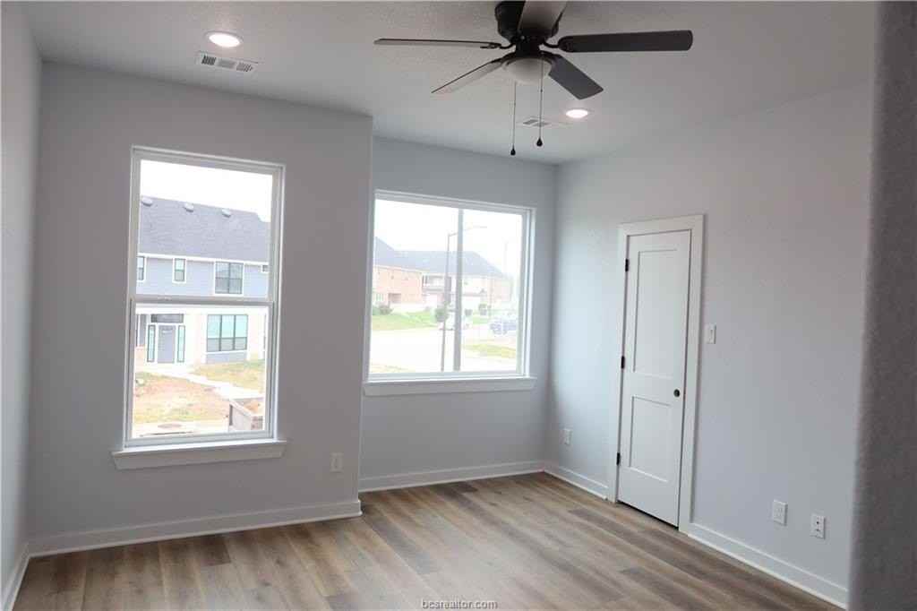 2185 Big River St - Photo 6 of 11